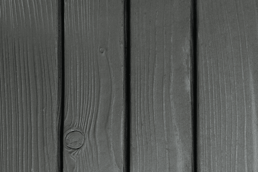 Bränt trä i färgen Graphite.